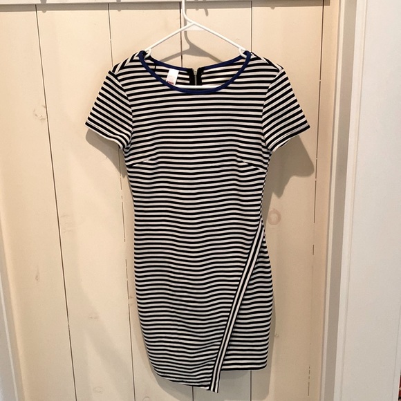 BONGO Dresses & Skirts - Casual dress